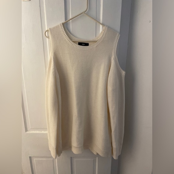 Cream Mossimo Open Shoulder Sweater - Picture 4 of 4